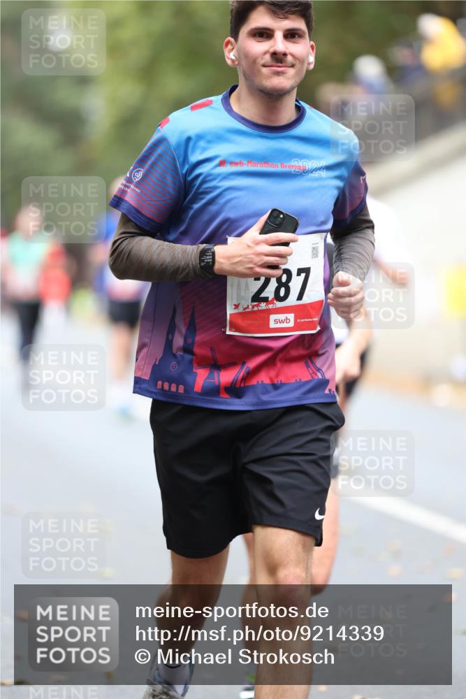 05.10.2025 - 20. swb-Marathon Bremen Michael Strokosch http://msf.ph/oto/9214339 05.10.2025 12:34:36 Laufen 024, 19, 65, 287 meine-sportfotos.de