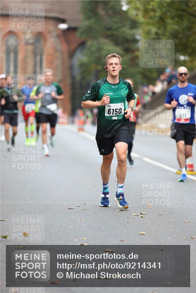 05.10.2025 - 20. swb-Marathon Bremen Michael Strokosch http://msf.ph/oto/9214341 05.10.2025 12:34:38 Laufen 6150, 511 meine-sportfotos.de