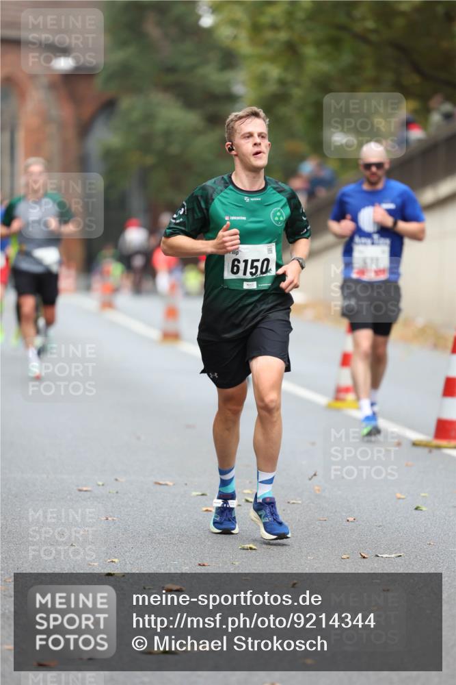 05.10.2025 - 20. swb-Marathon Bremen Michael Strokosch http://msf.ph/oto/9214344 05.10.2025 12:34:38 Laufen 6150 meine-sportfotos.de