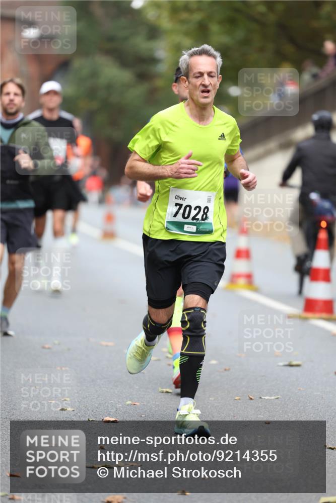 05.10.2025 - 20. swb-Marathon Bremen Michael Strokosch http://msf.ph/oto/9214355 05.10.2025 12:34:44 Laufen 102, 7028 meine-sportfotos.de