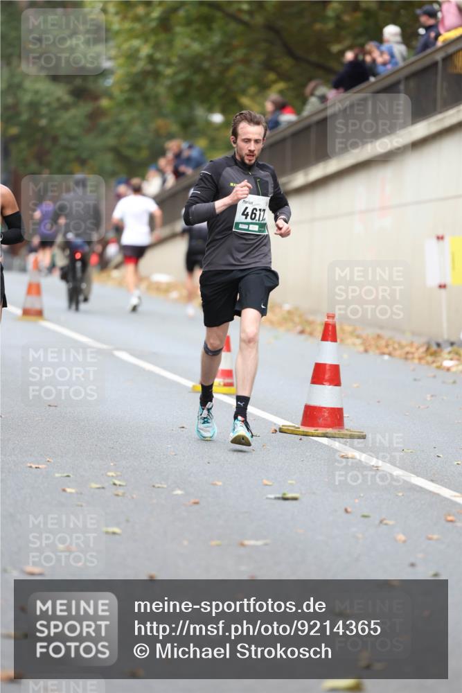 05.10.2025 - 20. swb-Marathon Bremen Michael Strokosch http://msf.ph/oto/9214365 05.10.2025 12:34:52 Laufen 4611 meine-sportfotos.de