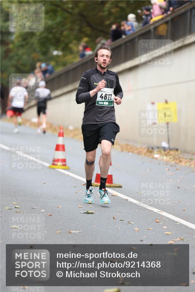 05.10.2025 - 20. swb-Marathon Bremen Michael Strokosch http://msf.ph/oto/9214368 05.10.2025 12:34:53 Laufen 4611 meine-sportfotos.de