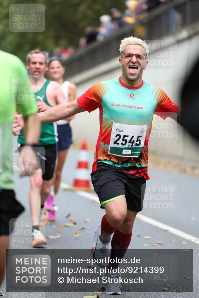05.10.2025 - 20. swb-Marathon Bremen Michael Strokosch http://msf.ph/oto/9214399 05.10.2025 12:35:25 Laufen 20, 25, 2545 meine-sportfotos.de