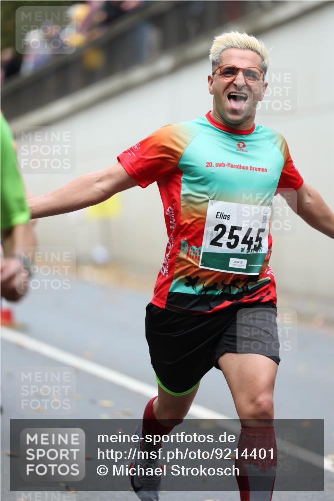 05.10.2025 - 20. swb-Marathon Bremen Michael Strokosch http://msf.ph/oto/9214401 05.10.2025 12:35:25 Laufen 20, 2545 meine-sportfotos.de