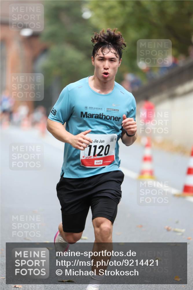 05.10.2025 - 20. swb-Marathon Bremen Michael Strokosch http://msf.ph/oto/9214421 05.10.2025 12:35:36 Laufen 2024, 1120 meine-sportfotos.de
