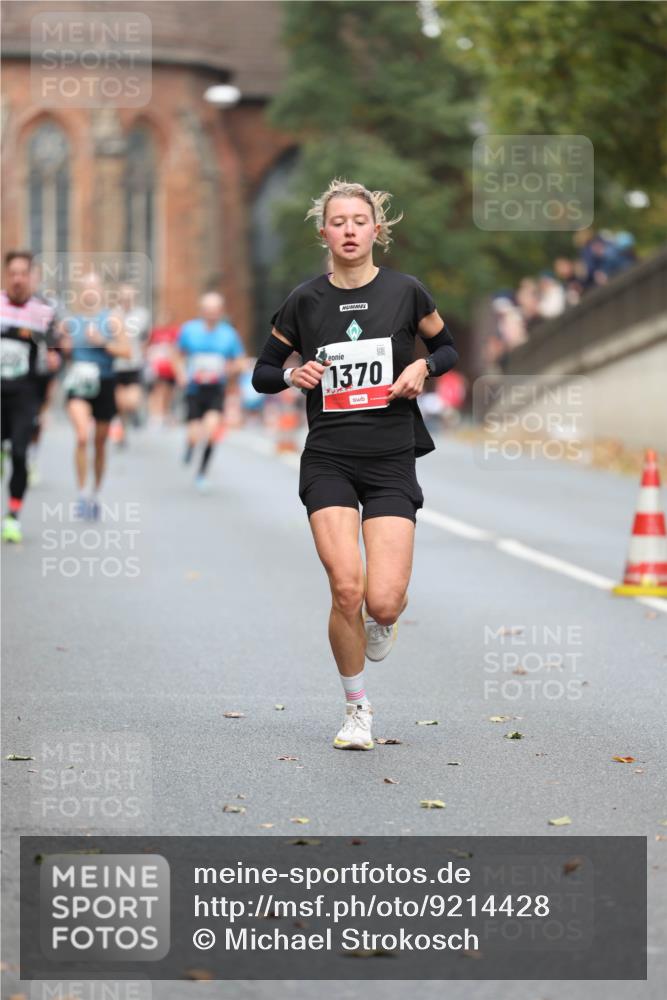 05.10.2025 - 20. swb-Marathon Bremen Michael Strokosch http://msf.ph/oto/9214428 05.10.2025 12:35:49 Laufen 1370 meine-sportfotos.de