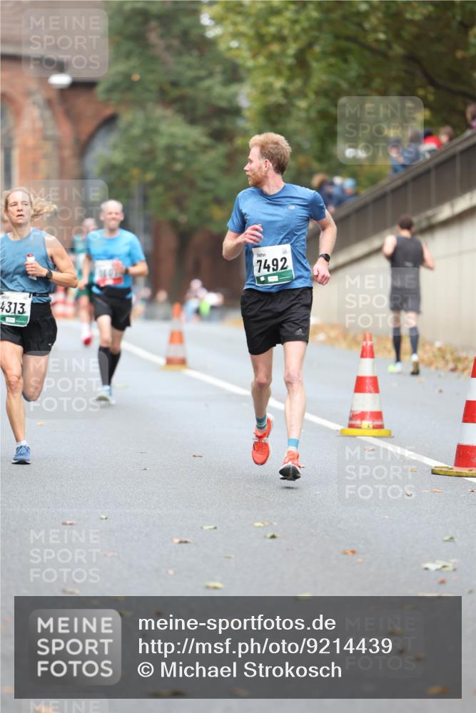 05.10.2025 - 20. swb-Marathon Bremen Michael Strokosch http://msf.ph/oto/9214439 05.10.2025 12:35:53 Laufen 4313, 7492 meine-sportfotos.de