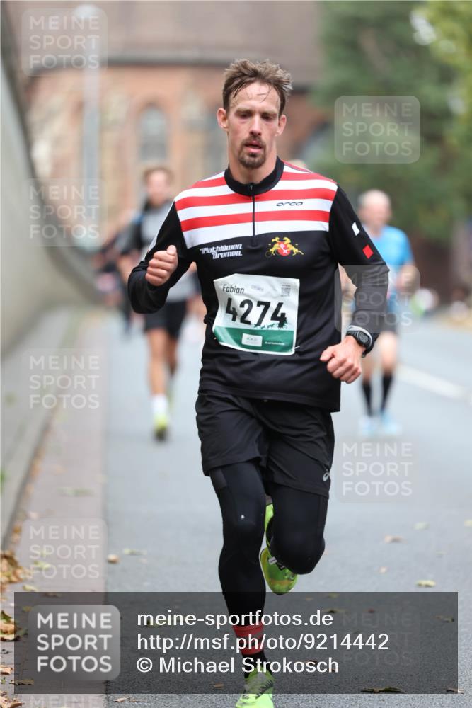 05.10.2025 - 20. swb-Marathon Bremen Michael Strokosch http://msf.ph/oto/9214442 05.10.2025 12:35:55 Laufen 08965, 4274 meine-sportfotos.de