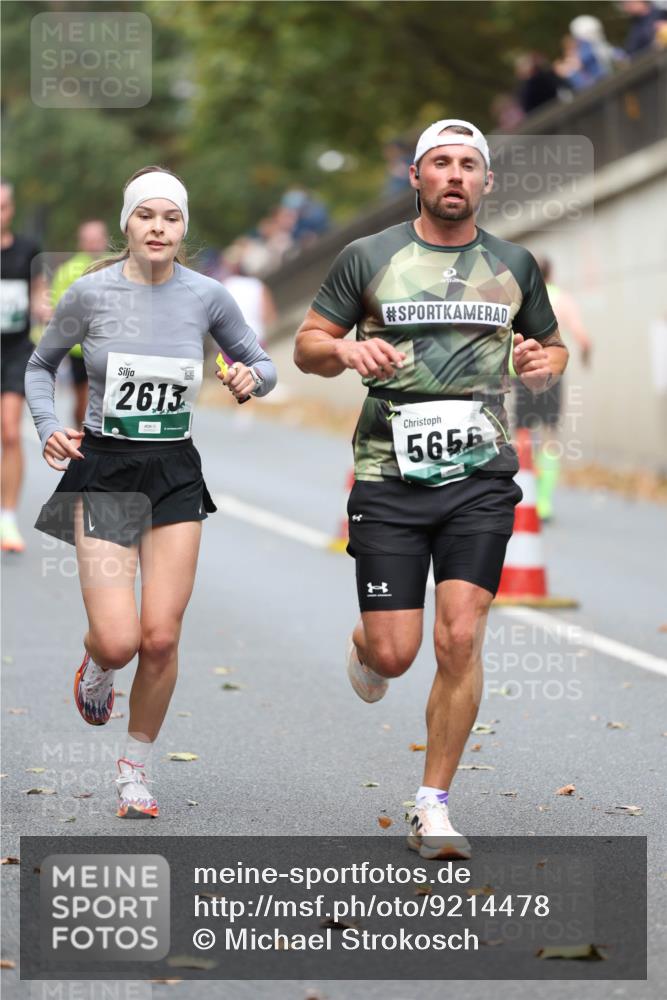 05.10.2025 - 20. swb-Marathon Bremen Michael Strokosch http://msf.ph/oto/9214478 05.10.2025 12:36:13 Laufen 2613, 5656 meine-sportfotos.de