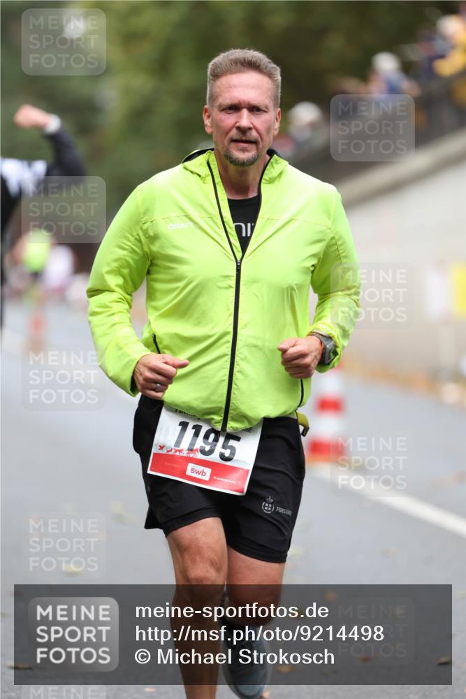 05.10.2025 - 20. swb-Marathon Bremen Michael Strokosch http://msf.ph/oto/9214498 05.10.2025 12:36:25 Laufen 1195 meine-sportfotos.de