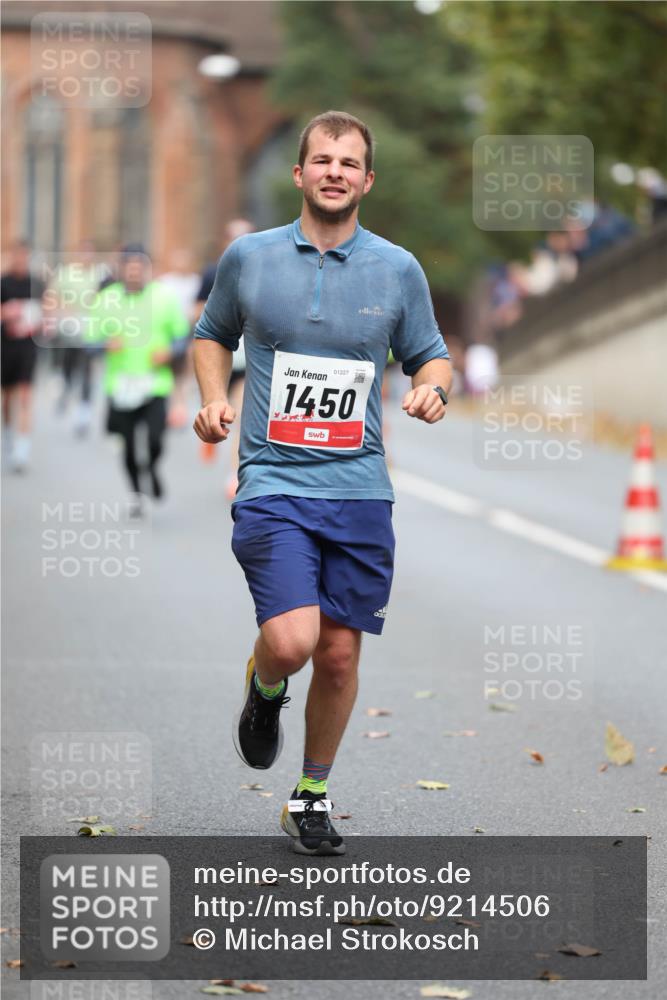 05.10.2025 - 20. swb-Marathon Bremen Michael Strokosch http://msf.ph/oto/9214506 05.10.2025 12:36:31 Laufen 01227, 1450 meine-sportfotos.de