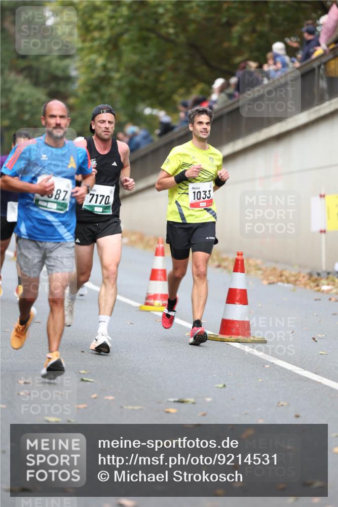 05.10.2025 - 20. swb-Marathon Bremen Michael Strokosch http://msf.ph/oto/9214531 05.10.2025 12:36:45 Laufen 387, 7170, 1033 meine-sportfotos.de