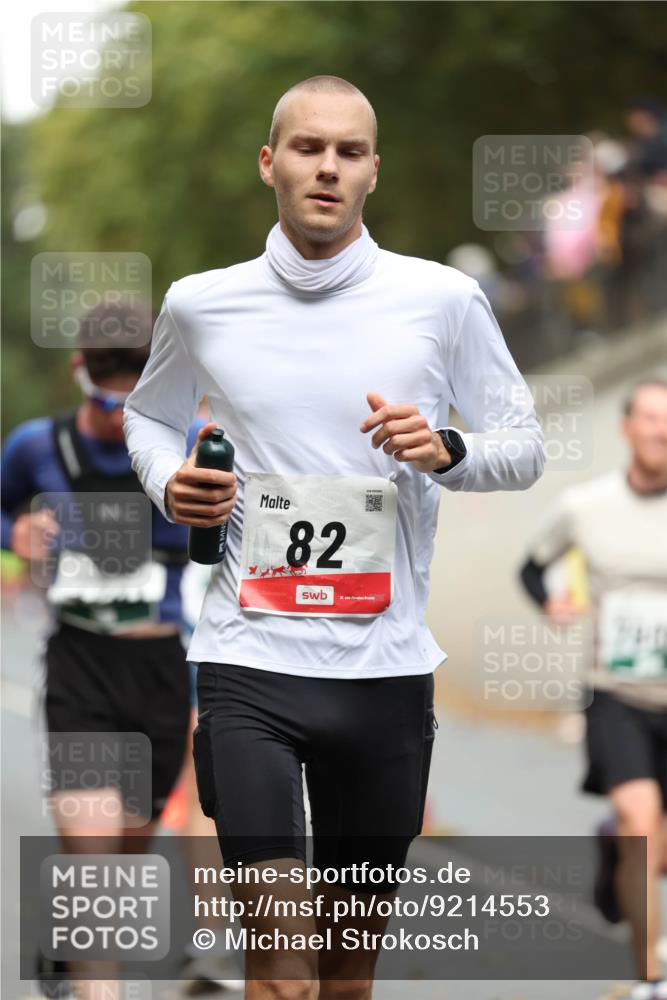 05.10.2025 - 20. swb-Marathon Bremen Michael Strokosch http://msf.ph/oto/9214553 05.10.2025 12:36:55 Laufen 82 meine-sportfotos.de