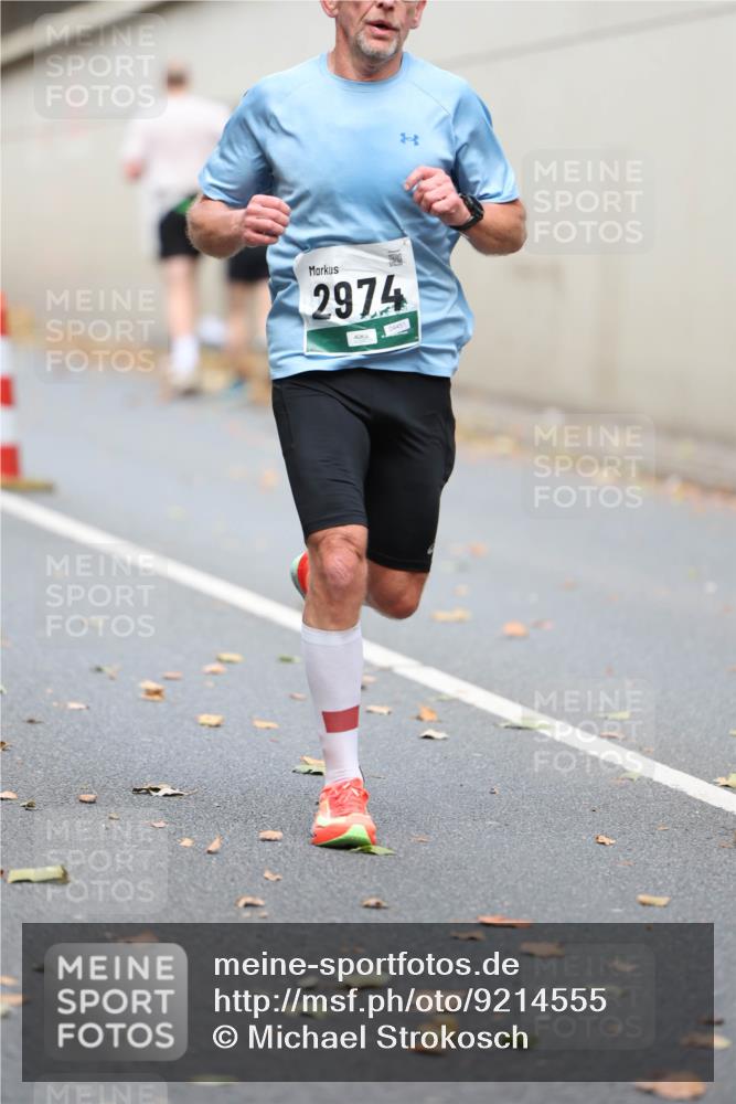 05.10.2025 - 20. swb-Marathon Bremen Michael Strokosch http://msf.ph/oto/9214555 05.10.2025 12:36:58 Laufen 2974 meine-sportfotos.de