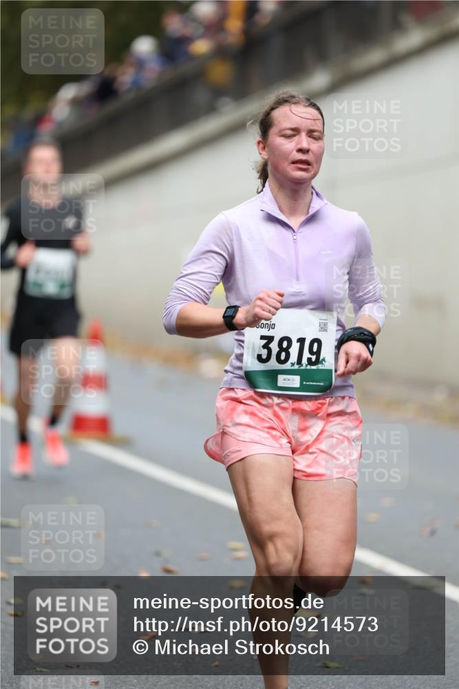 05.10.2025 - 20. swb-Marathon Bremen Michael Strokosch http://msf.ph/oto/9214573 05.10.2025 12:37:06 Laufen 38, 19 meine-sportfotos.de
