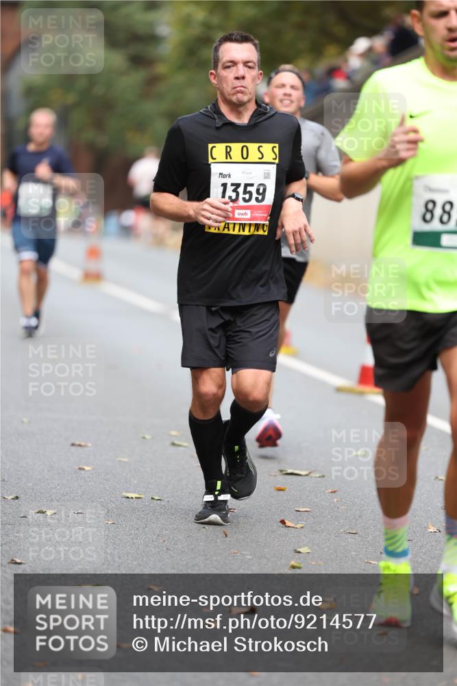 05.10.2025 - 20. swb-Marathon Bremen Michael Strokosch http://msf.ph/oto/9214577 05.10.2025 12:37:08 Laufen 01377, 1359, 88 meine-sportfotos.de