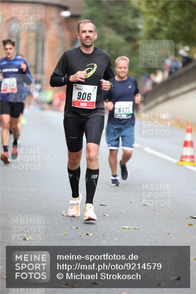 05.10.2025 - 20. swb-Marathon Bremen Michael Strokosch http://msf.ph/oto/9214579 05.10.2025 12:37:10 Laufen 906, 6171 meine-sportfotos.de