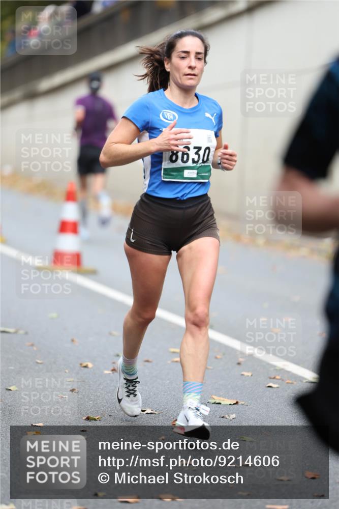 05.10.2025 - 20. swb-Marathon Bremen Michael Strokosch http://msf.ph/oto/9214606 05.10.2025 12:37:26 Laufen 8630 meine-sportfotos.de