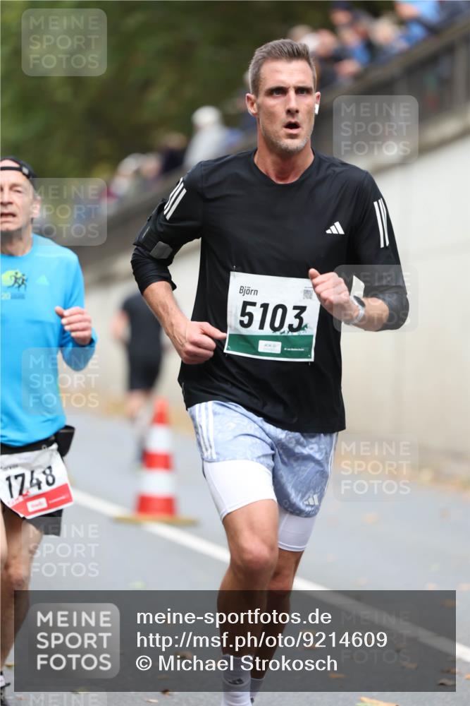 05.10.2025 - 20. swb-Marathon Bremen Michael Strokosch http://msf.ph/oto/9214609 05.10.2025 12:37:29 Laufen 1748, 5103 meine-sportfotos.de