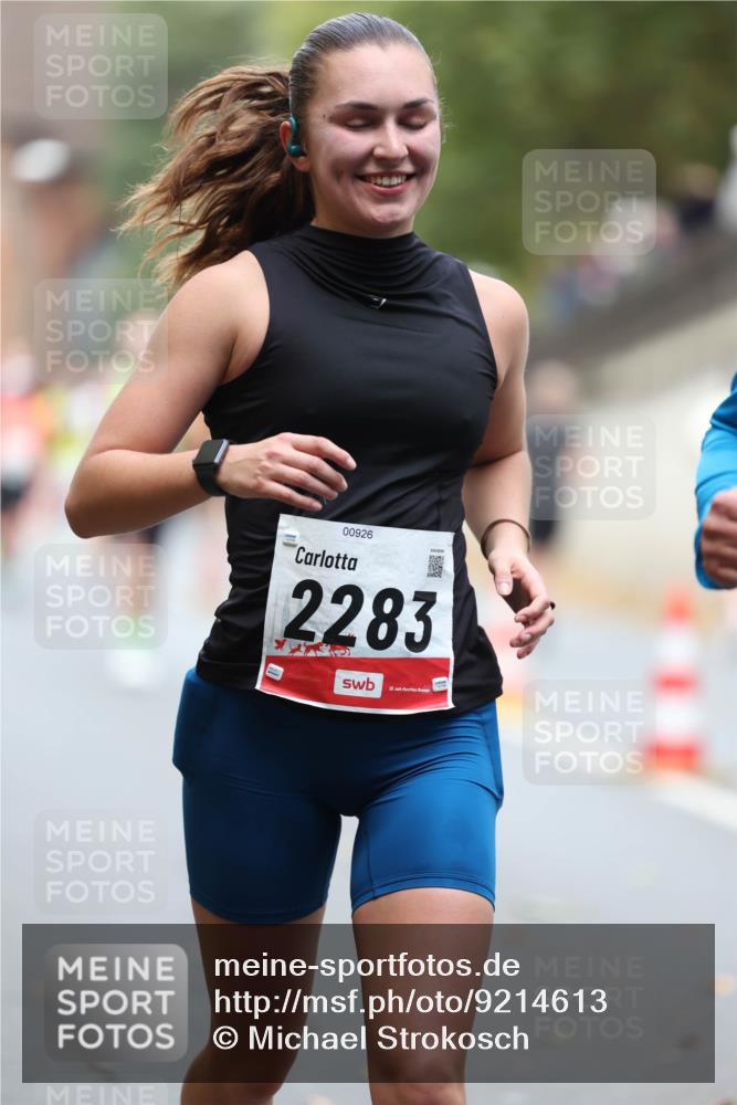 05.10.2025 - 20. swb-Marathon Bremen Michael Strokosch http://msf.ph/oto/9214613 05.10.2025 12:37:31 Laufen 00926, 2283, 20 meine-sportfotos.de