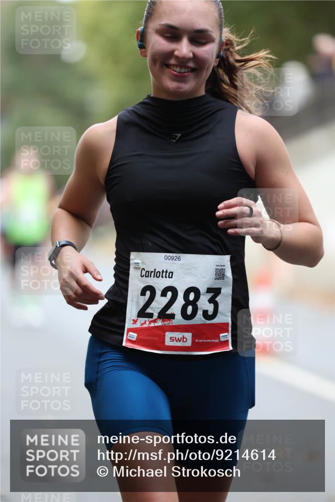 05.10.2025 - 20. swb-Marathon Bremen Michael Strokosch http://msf.ph/oto/9214614 05.10.2025 12:37:31 Laufen 00926, 2283, 20 meine-sportfotos.de