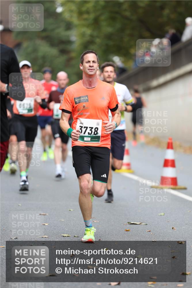 05.10.2025 - 20. swb-Marathon Bremen Michael Strokosch http://msf.ph/oto/9214621 05.10.2025 12:37:37 Laufen 6619, 3738 meine-sportfotos.de