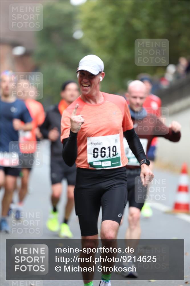 05.10.2025 - 20. swb-Marathon Bremen Michael Strokosch http://msf.ph/oto/9214625 05.10.2025 12:37:40 Laufen 66, 19 meine-sportfotos.de