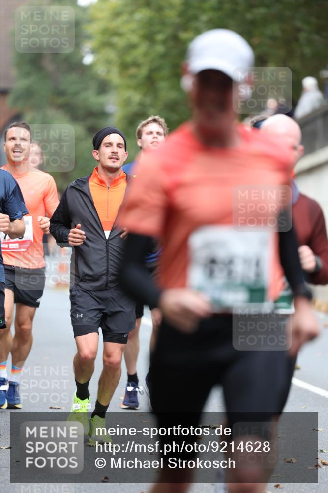 05.10.2025 - 20. swb-Marathon Bremen Michael Strokosch http://msf.ph/oto/9214628 05.10.2025 12:37:41 Laufen 4 meine-sportfotos.de