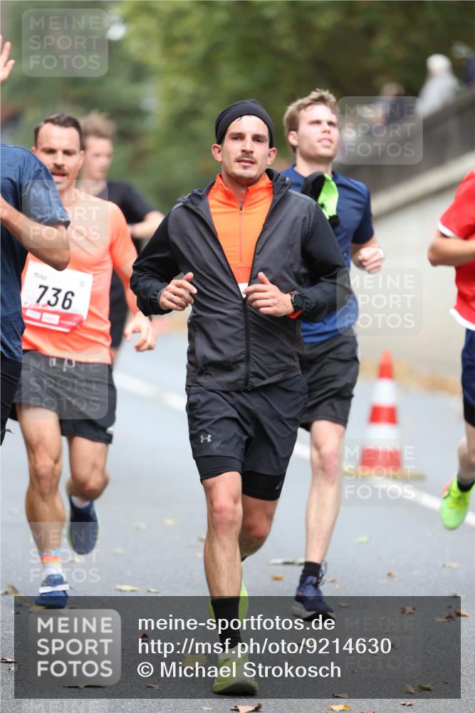 05.10.2025 - 20. swb-Marathon Bremen Michael Strokosch http://msf.ph/oto/9214630 05.10.2025 12:37:42 Laufen 736 meine-sportfotos.de