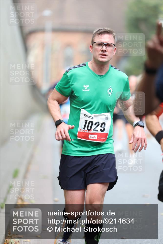 05.10.2025 - 20. swb-Marathon Bremen Michael Strokosch http://msf.ph/oto/9214634 05.10.2025 12:37:44 Laufen 1029 meine-sportfotos.de