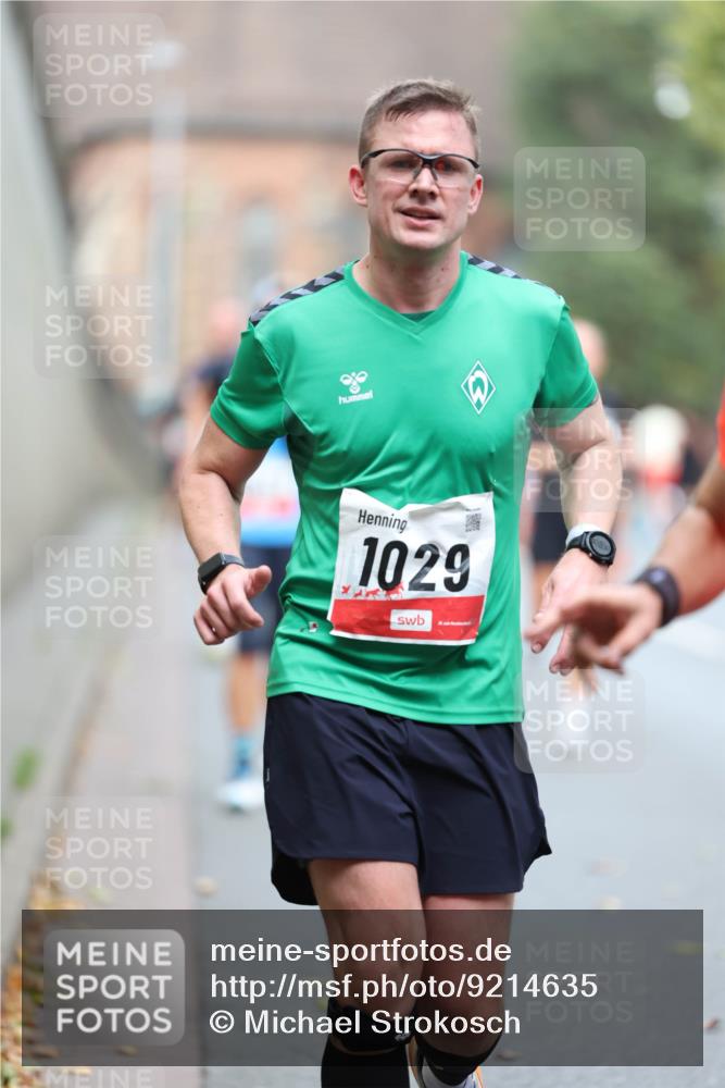 05.10.2025 - 20. swb-Marathon Bremen Michael Strokosch http://msf.ph/oto/9214635 05.10.2025 12:37:44 Laufen 1029 meine-sportfotos.de