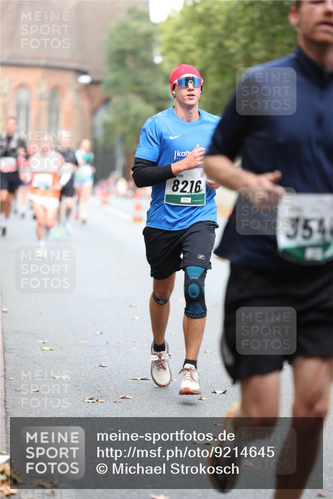 05.10.2025 - 20. swb-Marathon Bremen Michael Strokosch http://msf.ph/oto/9214645 05.10.2025 12:37:51 Laufen 8216, 354 meine-sportfotos.de