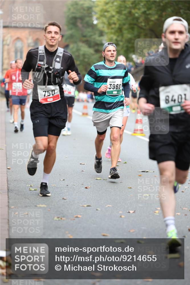 05.10.2025 - 20. swb-Marathon Bremen Michael Strokosch http://msf.ph/oto/9214655 05.10.2025 12:37:56 Laufen 750, 3960, 8401 meine-sportfotos.de