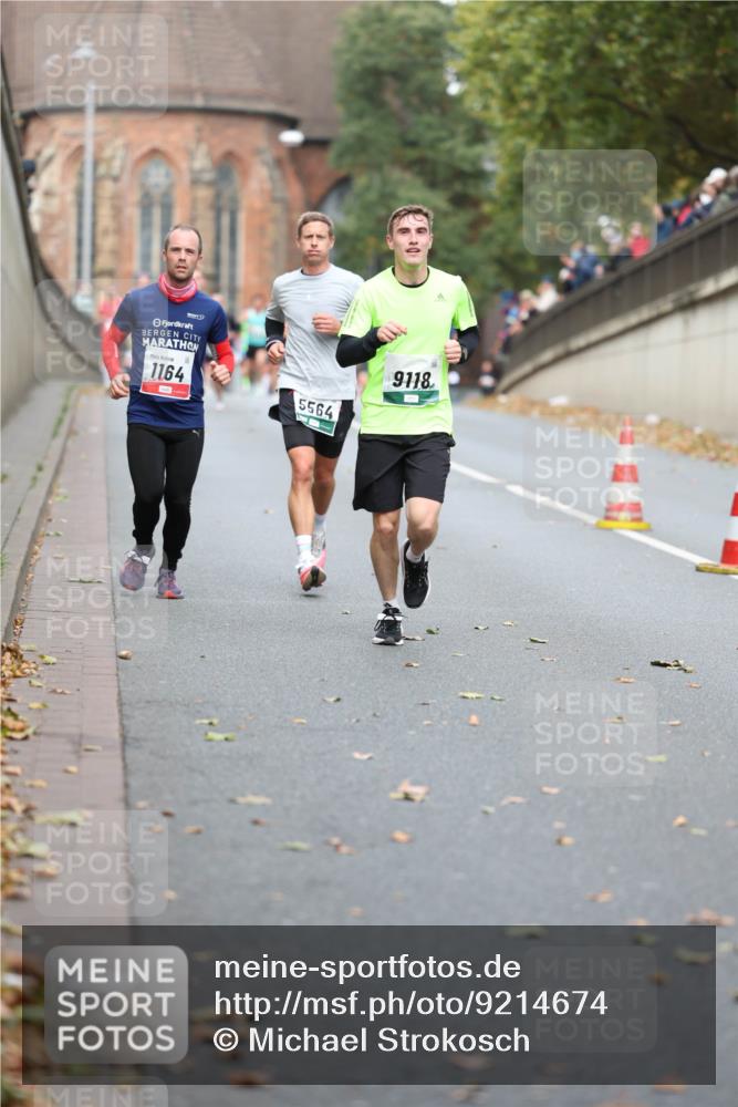 05.10.2025 - 20. swb-Marathon Bremen Michael Strokosch http://msf.ph/oto/9214674 05.10.2025 12:38:06 Laufen 1164, 5564, 9118 meine-sportfotos.de