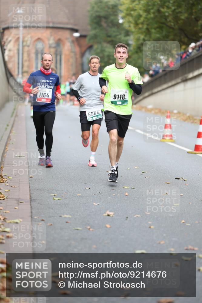 05.10.2025 - 20. swb-Marathon Bremen Michael Strokosch http://msf.ph/oto/9214676 05.10.2025 12:38:07 Laufen 1164, 5564, 9118 meine-sportfotos.de