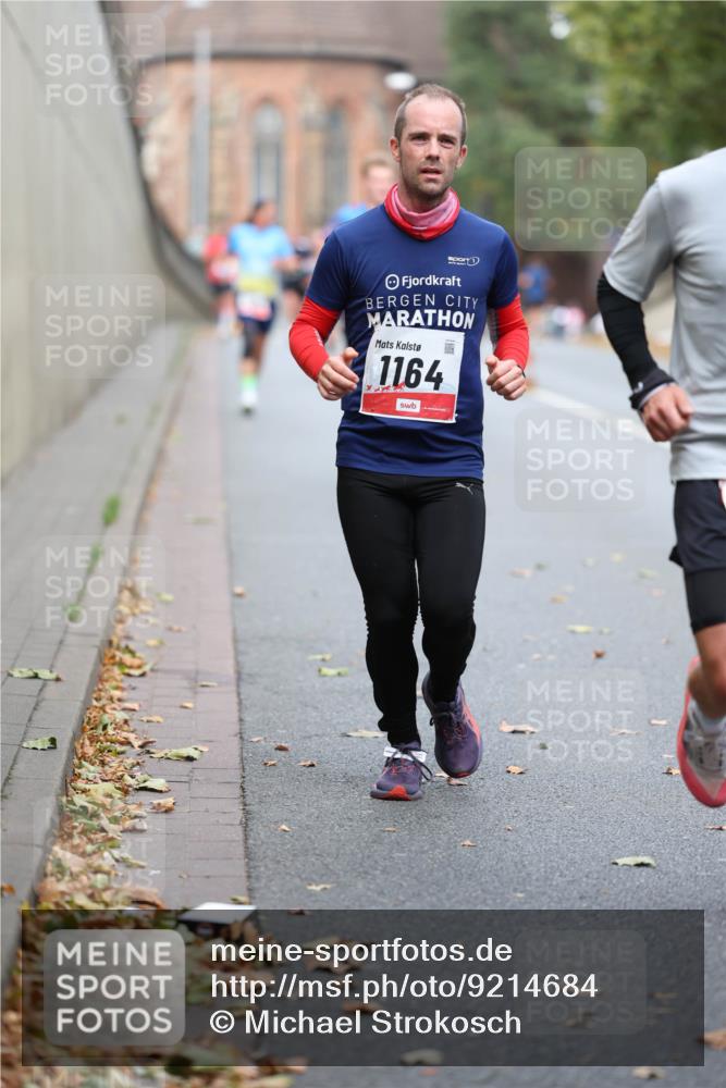05.10.2025 - 20. swb-Marathon Bremen Michael Strokosch http://msf.ph/oto/9214684 05.10.2025 12:38:09 Laufen 1164 meine-sportfotos.de