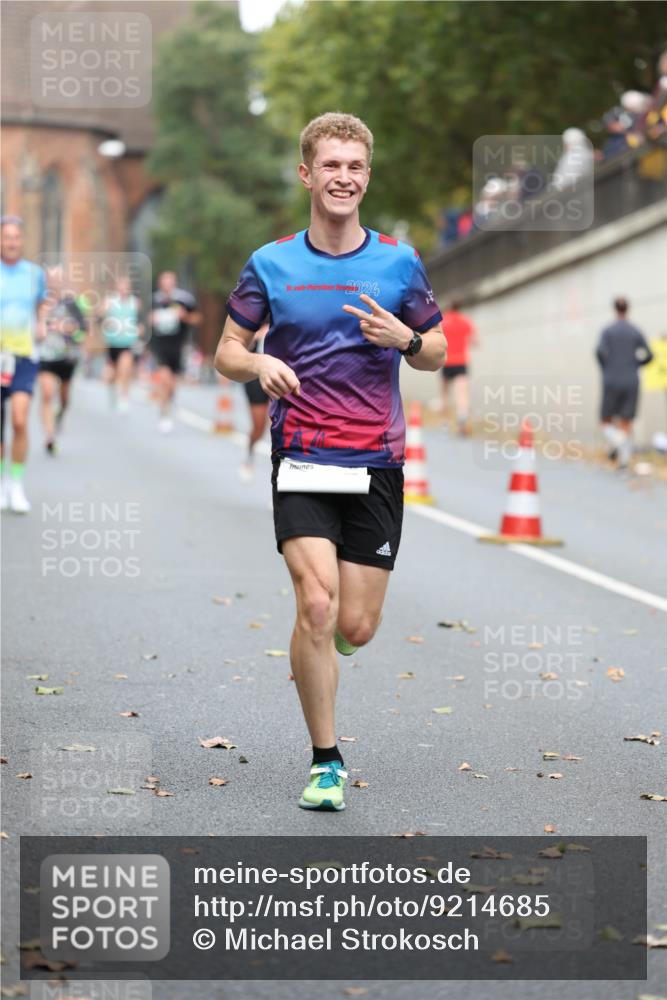 05.10.2025 - 20. swb-Marathon Bremen Michael Strokosch http://msf.ph/oto/9214685 05.10.2025 12:38:13 Laufen 2024, 19 meine-sportfotos.de