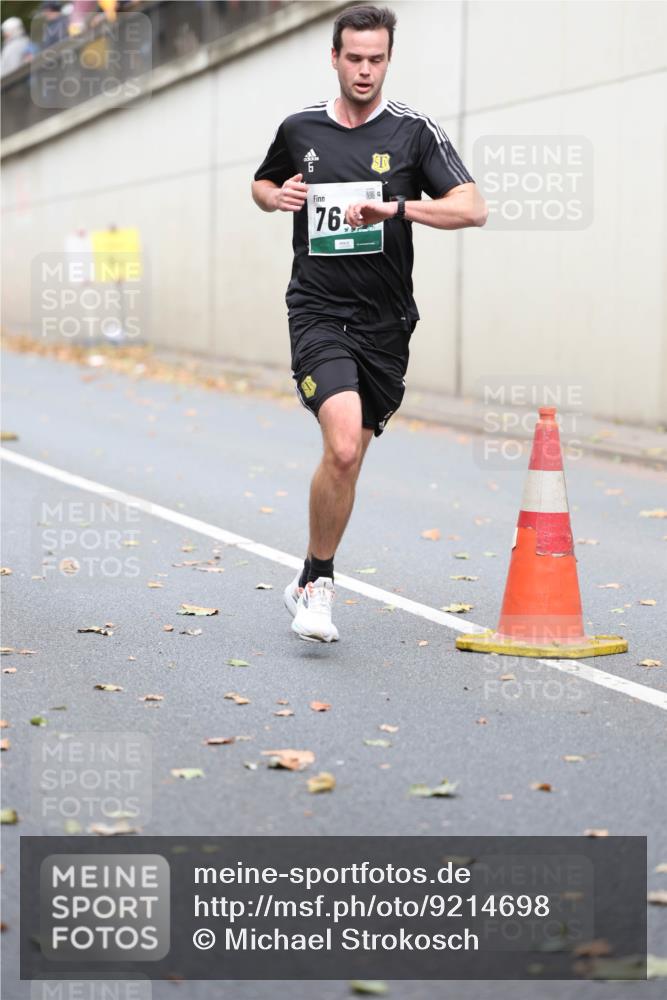 05.10.2025 - 20. swb-Marathon Bremen Michael Strokosch http://msf.ph/oto/9214698 05.10.2025 12:38:22 Laufen 76 meine-sportfotos.de