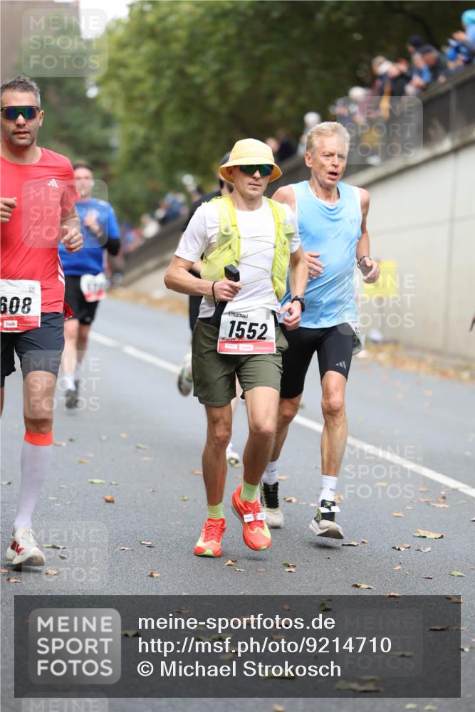 05.10.2025 - 20. swb-Marathon Bremen Michael Strokosch http://msf.ph/oto/9214710 05.10.2025 12:38:29 Laufen 608, 1552, 01000 meine-sportfotos.de