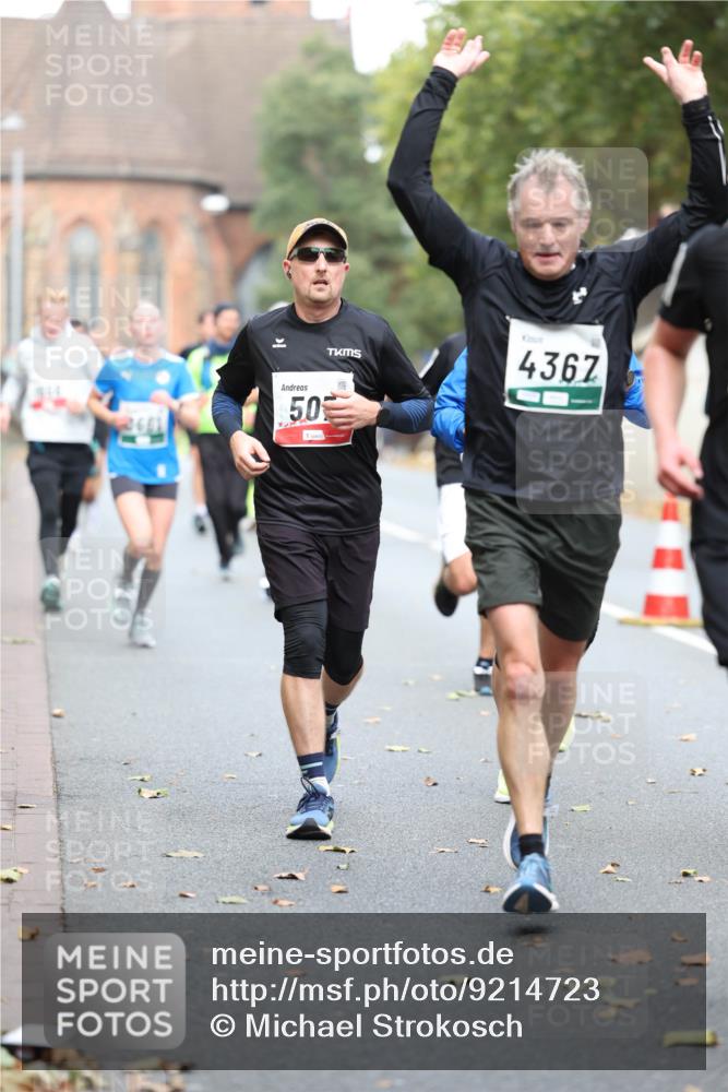 05.10.2025 - 20. swb-Marathon Bremen Michael Strokosch http://msf.ph/oto/9214723 05.10.2025 12:38:34 Laufen 1641, 50, 4367 meine-sportfotos.de