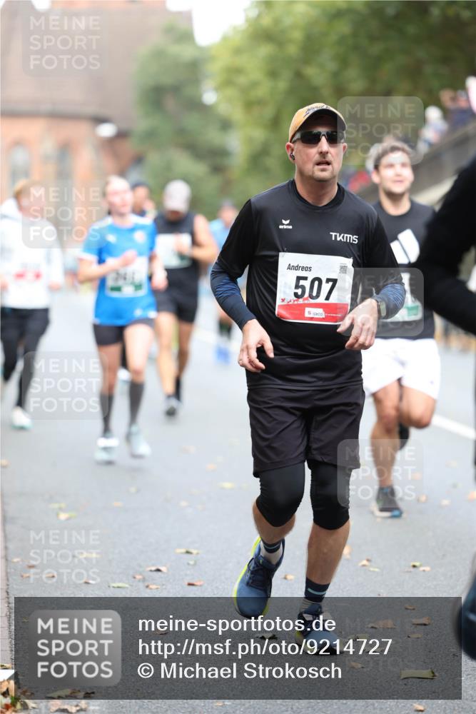 05.10.2025 - 20. swb-Marathon Bremen Michael Strokosch http://msf.ph/oto/9214727 05.10.2025 12:38:35 Laufen 507, 5500 meine-sportfotos.de