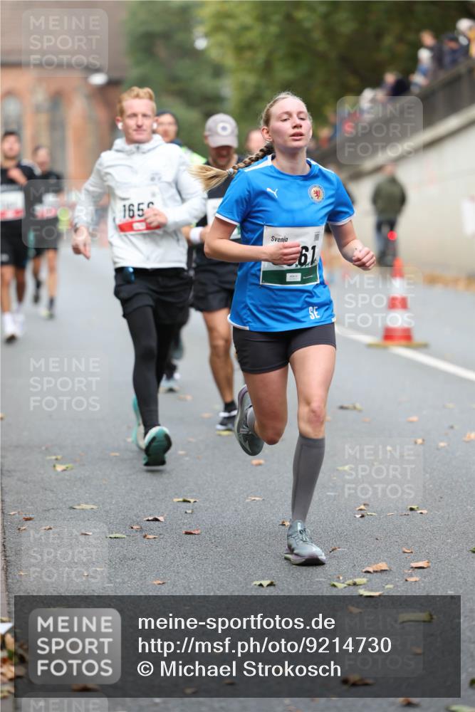 05.10.2025 - 20. swb-Marathon Bremen Michael Strokosch http://msf.ph/oto/9214730 05.10.2025 12:38:37 Laufen 165, 61 meine-sportfotos.de