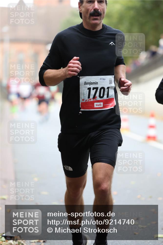 05.10.2025 - 20. swb-Marathon Bremen Michael Strokosch http://msf.ph/oto/9214740 05.10.2025 12:38:43 Laufen 01763, 1701 meine-sportfotos.de