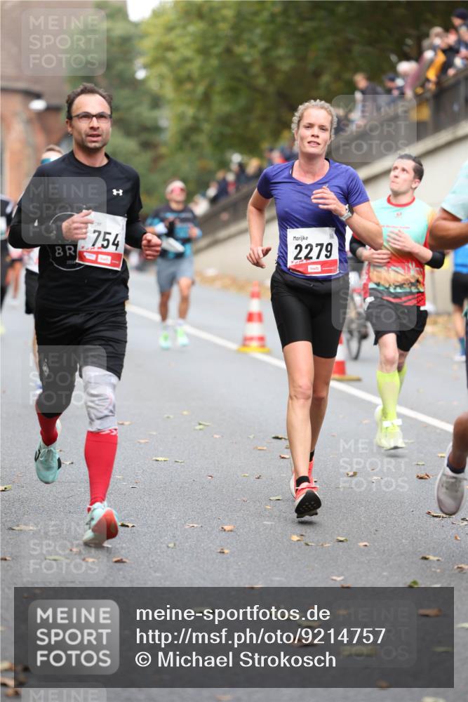 05.10.2025 - 20. swb-Marathon Bremen Michael Strokosch http://msf.ph/oto/9214757 05.10.2025 12:38:55 Laufen 2016, 754, 2279 meine-sportfotos.de