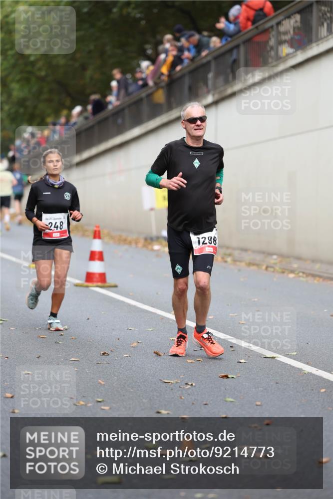 05.10.2025 - 20. swb-Marathon Bremen Michael Strokosch http://msf.ph/oto/9214773 05.10.2025 12:39:04 Laufen 248, 1298 meine-sportfotos.de