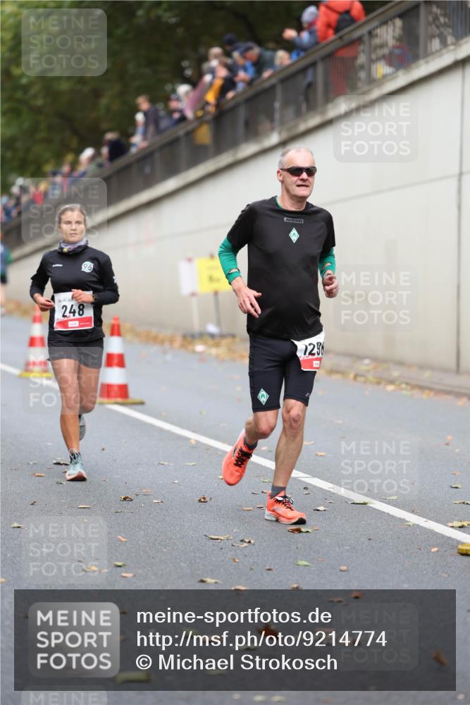 05.10.2025 - 20. swb-Marathon Bremen Michael Strokosch http://msf.ph/oto/9214774 05.10.2025 12:39:04 Laufen 248, 96, 1298 meine-sportfotos.de