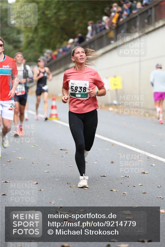 05.10.2025 - 20. swb-Marathon Bremen Michael Strokosch http://msf.ph/oto/9214779 05.10.2025 12:39:09 Laufen 5838 meine-sportfotos.de