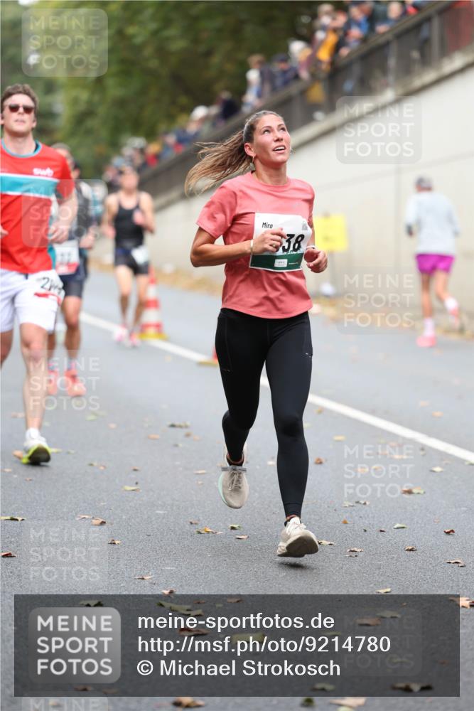 05.10.2025 - 20. swb-Marathon Bremen Michael Strokosch http://msf.ph/oto/9214780 05.10.2025 12:39:09 Laufen 21, 38 meine-sportfotos.de