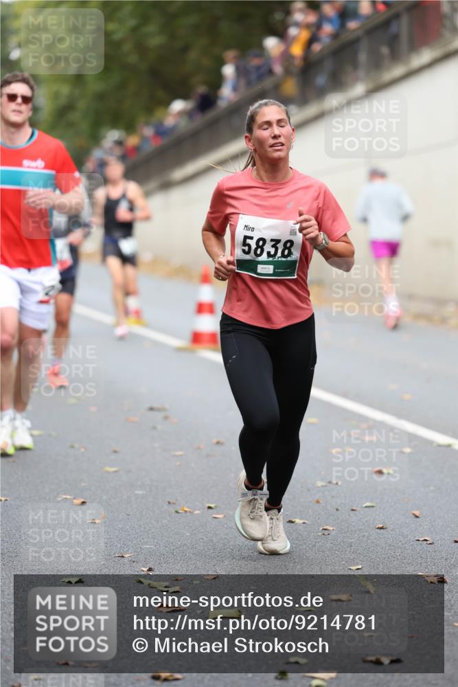 05.10.2025 - 20. swb-Marathon Bremen Michael Strokosch http://msf.ph/oto/9214781 05.10.2025 12:39:09 Laufen 5838 meine-sportfotos.de