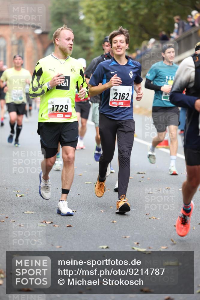 05.10.2025 - 20. swb-Marathon Bremen Michael Strokosch http://msf.ph/oto/9214787 05.10.2025 12:39:12 Laufen 1729, 00294, 2162 meine-sportfotos.de